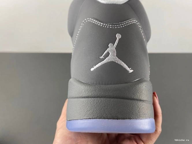 Rep TB Grey Jordan Air Retro Wolf 136027-005 5 0720